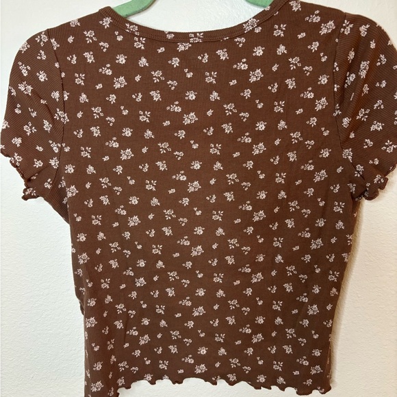Brown Floral Hollister Shirt - Picture 2 of 3